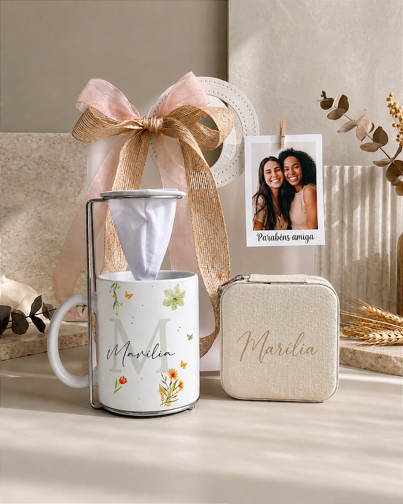 Sacola com caneca e porta jóias personalizado